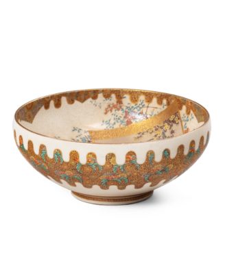 A Meiji period Satsuma earthenware bowl