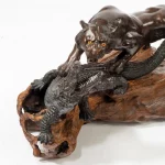 Unusual Meiji Period Bronze of a Tiger and an Alligator Genryusai Seiya close up