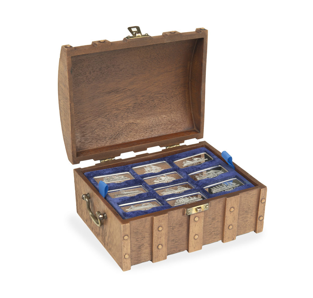 A limited edition boxed set of 20 sterling silver ingots of great liners including Titanic and Queen Elizabeth, Birmingham, 1977